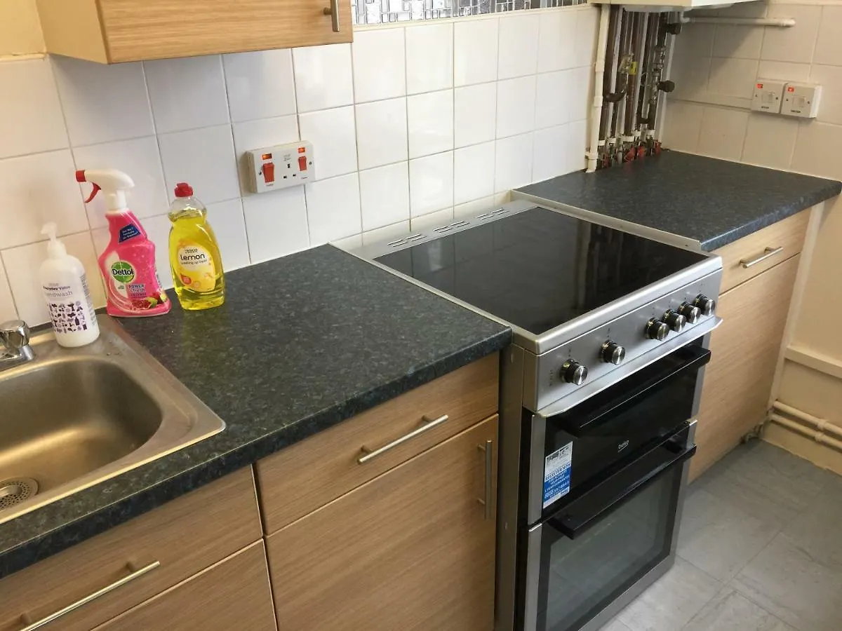 Two Bedroom Apartment In Royal Greenwich London