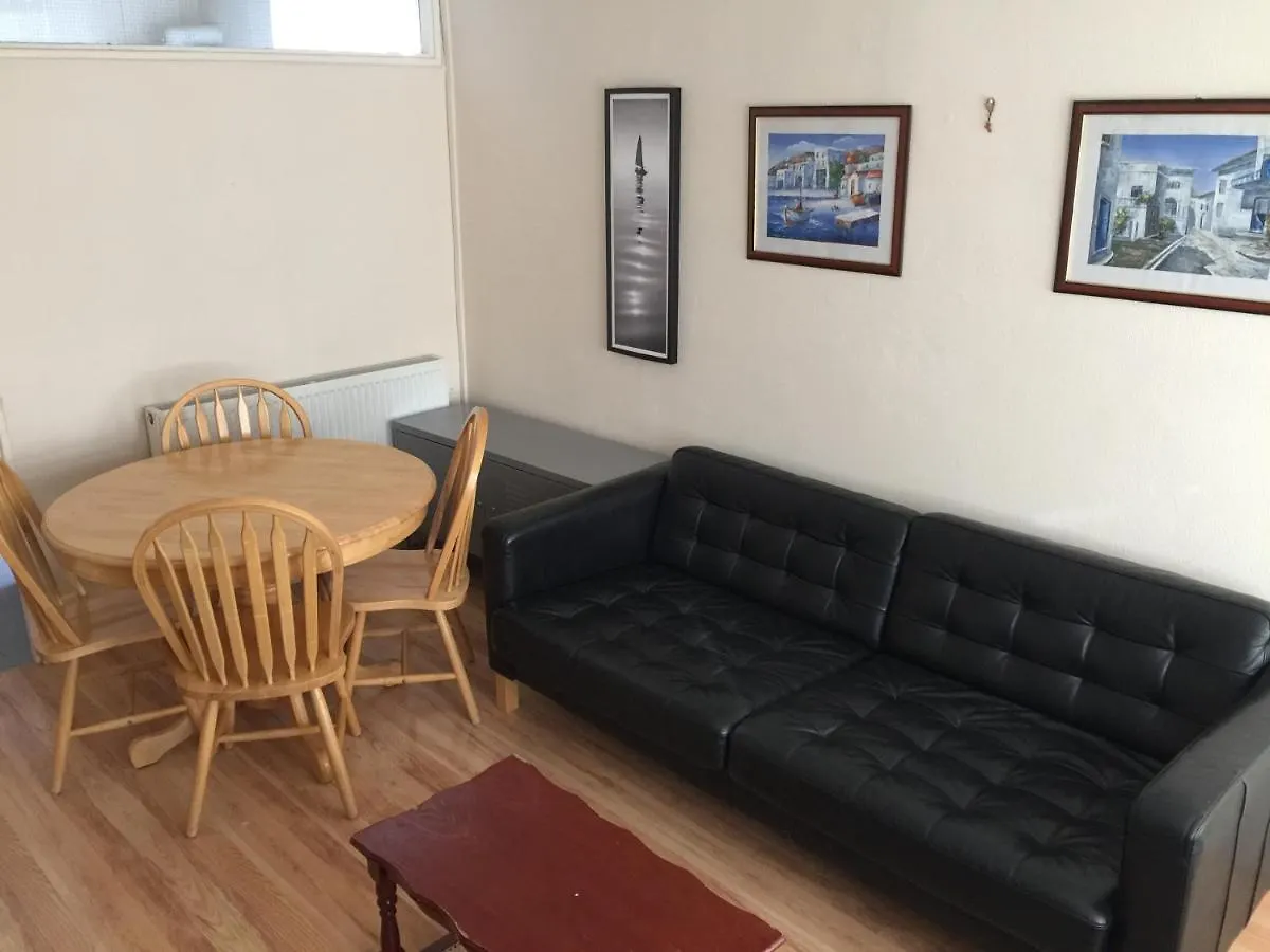 Two Bedroom Apartment In Royal Greenwich London
